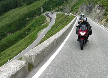Motorräder nach Serpentine am Timmelsjoch Motorräder Serpentinen Timmelsjoch