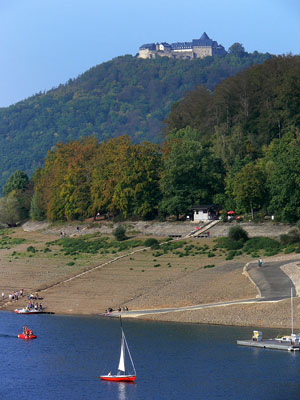 Blick auf Burg Waldeck