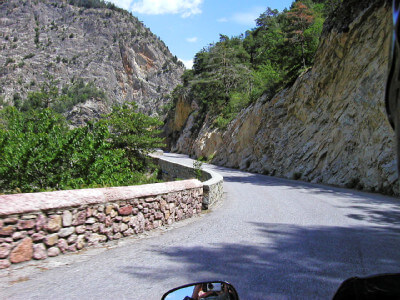 Streckenverlauf des Col d'Izoard mit Motorrad