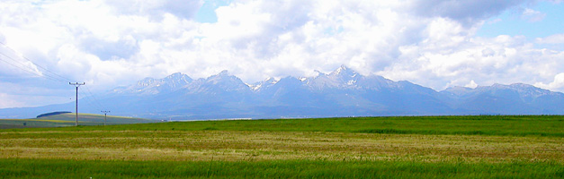 Panoramabild im Hintergrund die Hohe Tatra