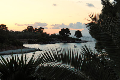 Abendtlicher Blick vom Hotel Vila Bujari auf das Meer