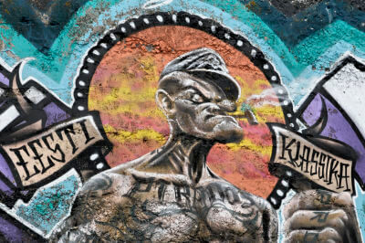 Graffiti von Popey an der geheimen U-Boot-Station Hara