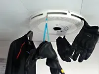Not-Trockner für das Equipment Falls man nasse Klamotten zu trocknen hat, muss man ein wenig einfallsreich sein.
