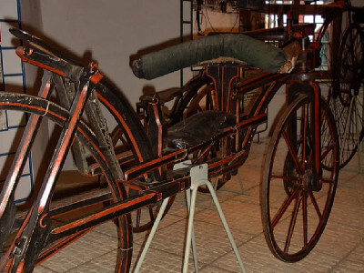 Oldtimer Motorrad in der Ausstellung in der Augustusburg