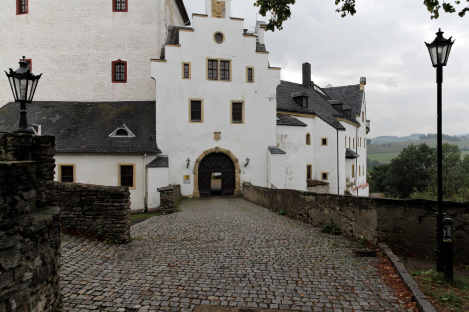 Blick auf den Eingang in das Schloss Wolkenstein