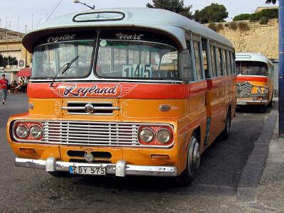 Oldtimer Bus in Valletta