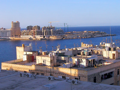 Blick über die Dächer von Malta
