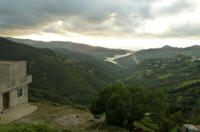 Panoramablick über das grünee Rifgebirge