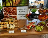 Frühstück im Inn Hotel in Maribor