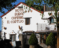 Casa Rural + Camping + Bungalows "El Cortijo"