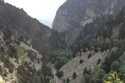 Panoramablick aus der Zahnradbahn Cremallera im Vall de Núria