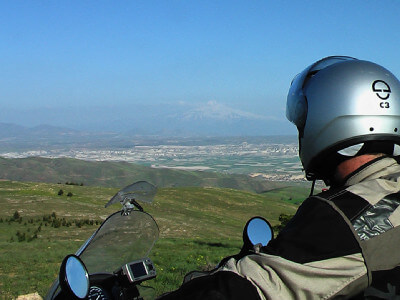 Motorrad mit tollem Panoramablick über Kappadokien